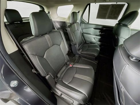 Used 2024 Honda Pilot EX-L image 28