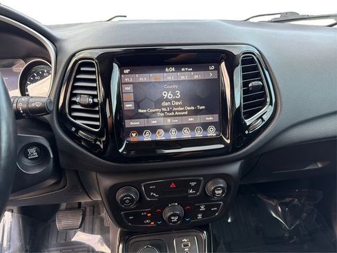 Used 2021 Jeep Compass Limited AWD/4WD image 14