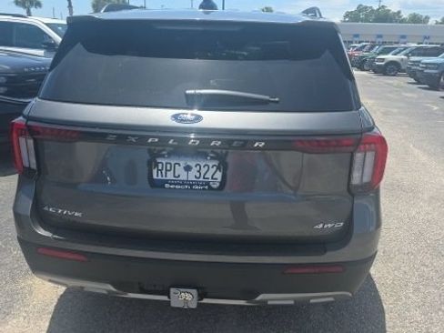 Used 2026 Ford Explorer Active w/ Active Comfort Package AWD/4WD image 4