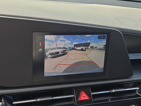 Certified 2025 Kia Niro LX FWD image 23