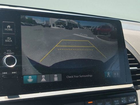 Certified 2025 Honda Odyssey EX-L image 18