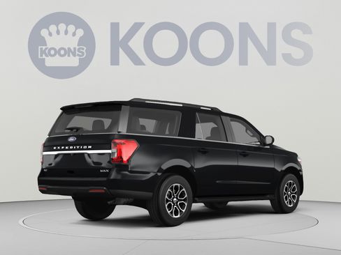 Used 2024 Ford Expedition Max XLT RWD image 4