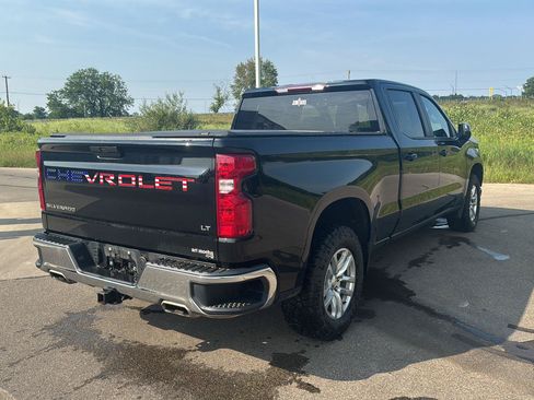 Used 2022 Chevrolet Silverado 1500 LT AWD/4WD image 5