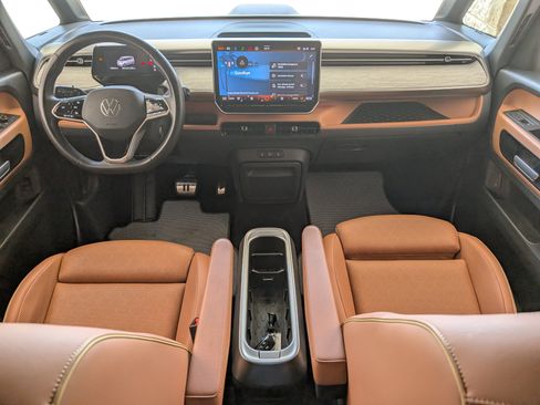 Used 2025 Volkswagen ID. Buzz 1st Edition RWD image 27