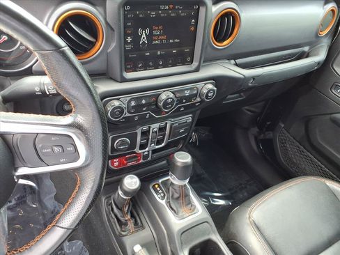 Used 2022 Jeep Gladiator Mojave w/ Cold Weather Group AWD/4WD image 35