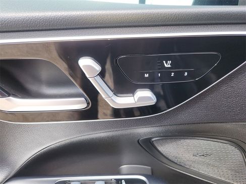 New 2025 Mercedes-Benz C 300 Sedan image 17