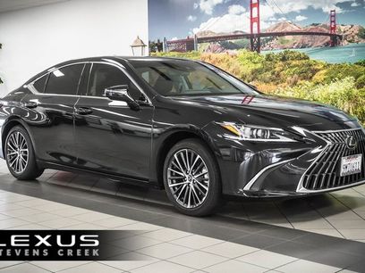 Certified 2024 Lexus ES 350 w/ Premium Package