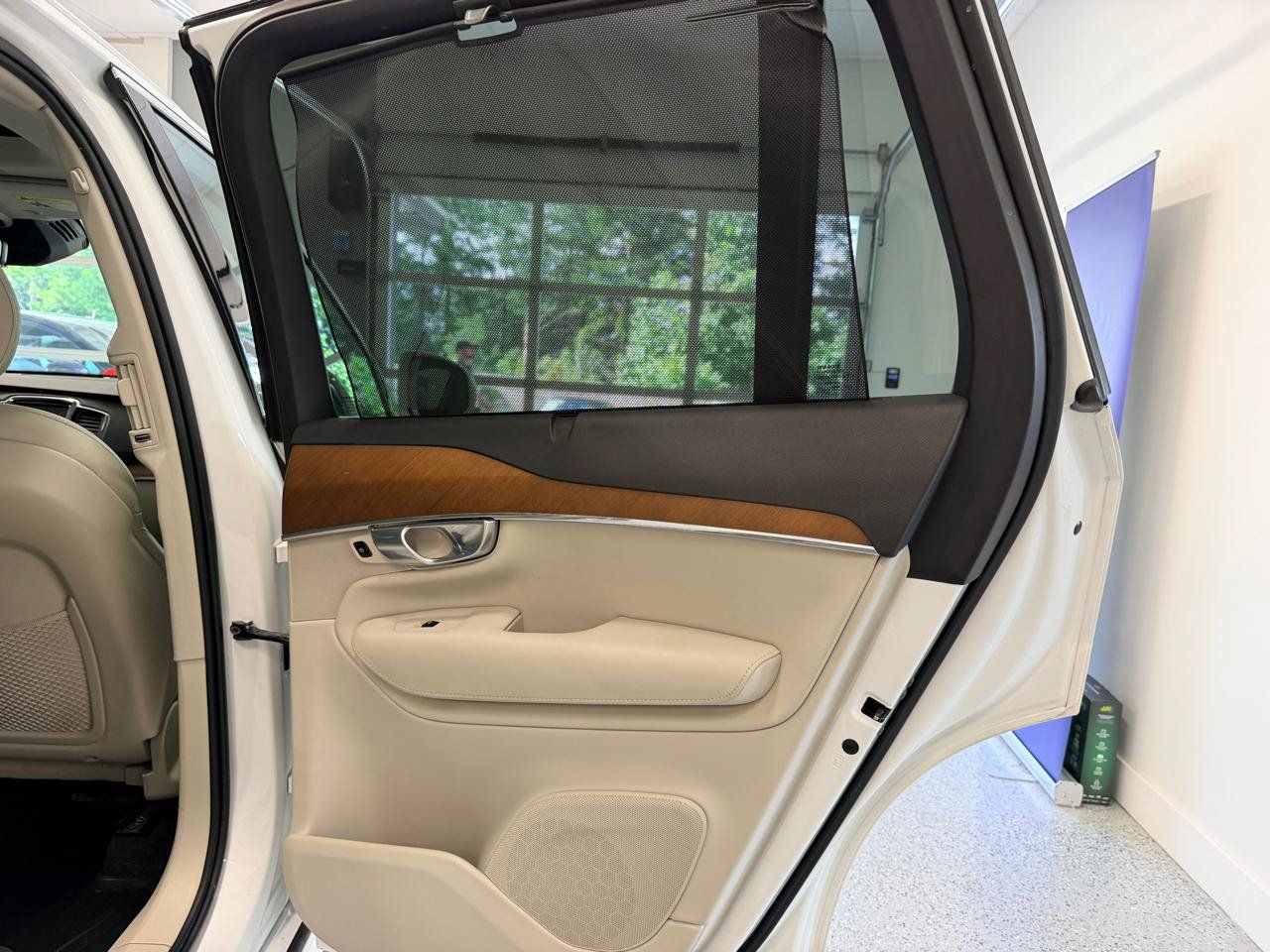 Used 2017 Volvo XC90 T6 Inscription w/ Vision Package AWD/4WD image 31