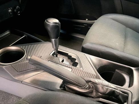 Used 2015 Toyota RAV4 LE image 20