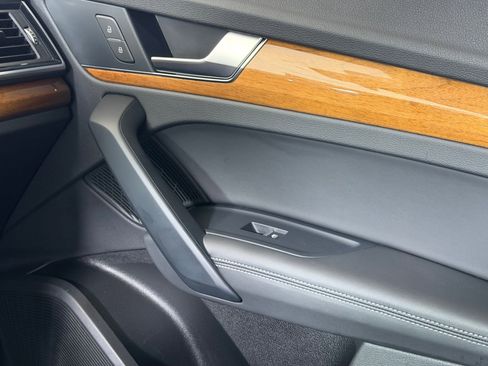 Used 2023 Audi Q5 2.0T Premium Plus w/ Premium Plus Package image 26