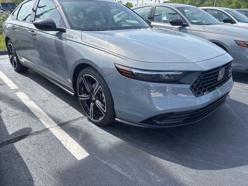 New 2026 Honda Accord SE image 1
