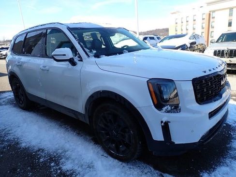 Certified 2022 Kia Telluride SX w/ Nightfall Edition Package image 5