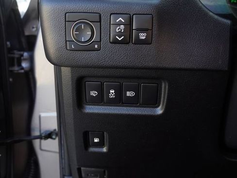 Used 2020 Lexus GX 460 Premium w/ Premium Package AWD/4WD image 22