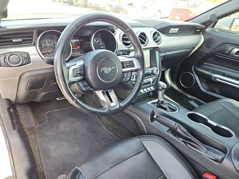 Used 2018 Ford Mustang Premium RWD image 17