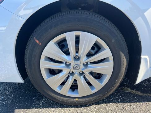 New 2025 Nissan Sentra S image 9