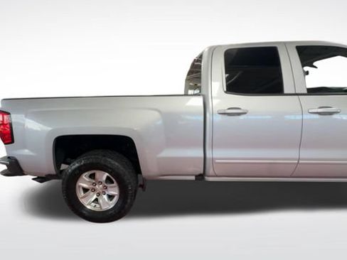 Used 2018 Chevrolet Silverado 1500 LT RWD image 10