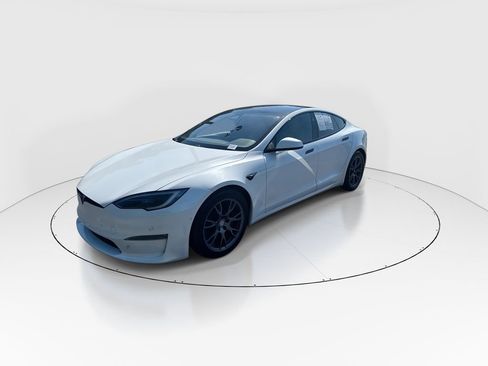Used 2023 Tesla Model S AWD/4WD image 4