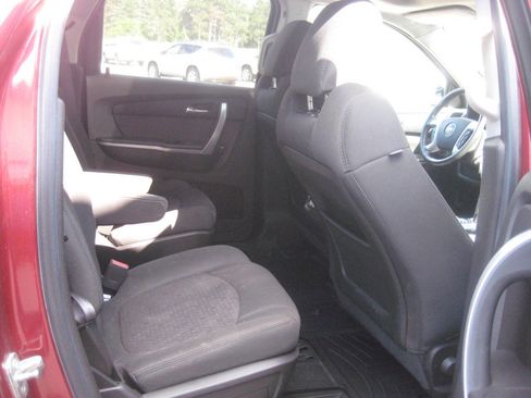 Used 2010 GMC Acadia SLE image 12