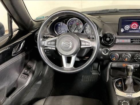 Used 2020 MAZDA MX-5 Miata RF Club RWD image 4