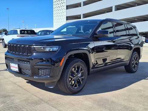 New 2025 Jeep Grand Cherokee L Altitude RWD image 16