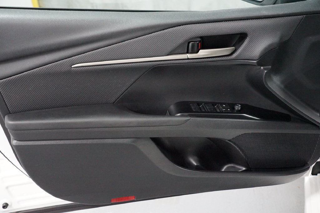 Certified 2025 Toyota Camry SE FWD image 30