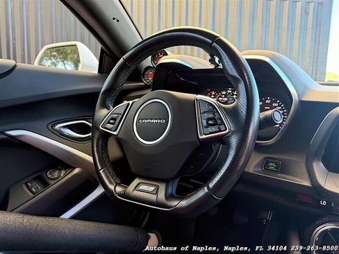Used 2018 Chevrolet Camaro SS RWD image 4