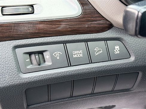 Used 2018 Hyundai Santa Fe Sport image 11