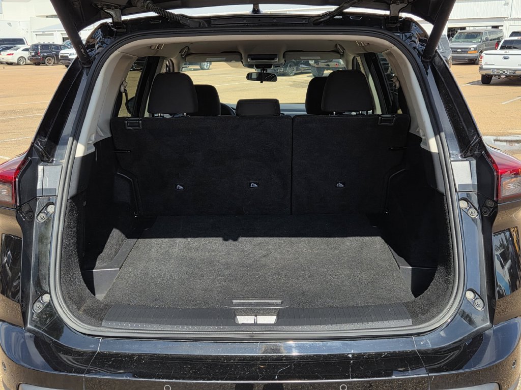 Used 2024 Nissan Rogue SV AWD/4WD image 28