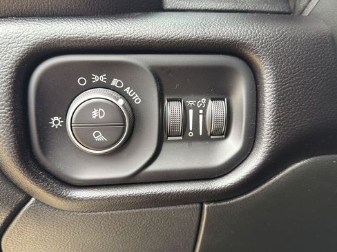 Used 2024 RAM 2500 Laramie w/ Safety Group AWD/4WD image 12