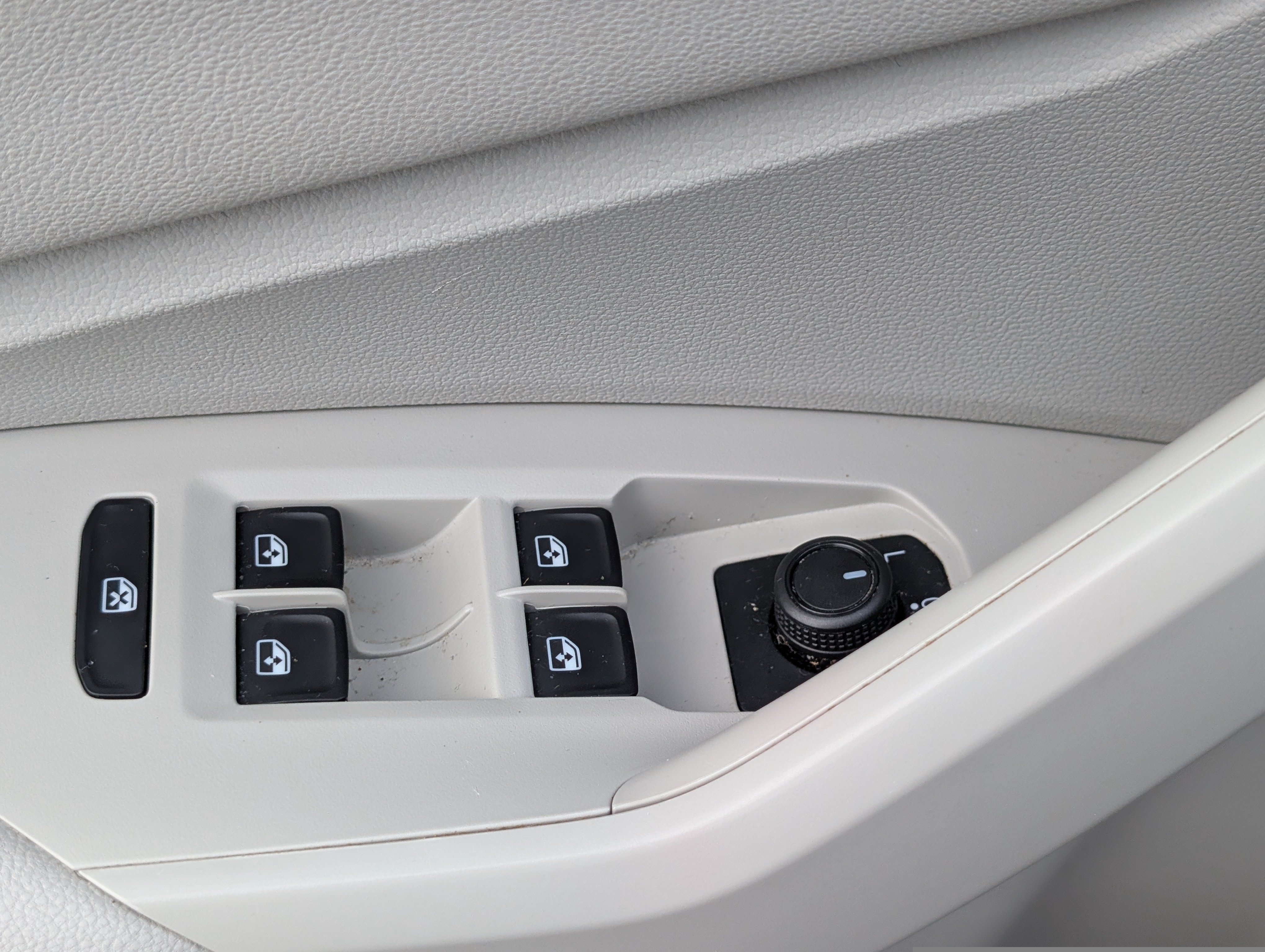 Used 2020 Volkswagen Jetta S FWD image 18