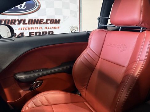 Used 2019 Dodge Challenger SRT Hellcat Redeye image 25