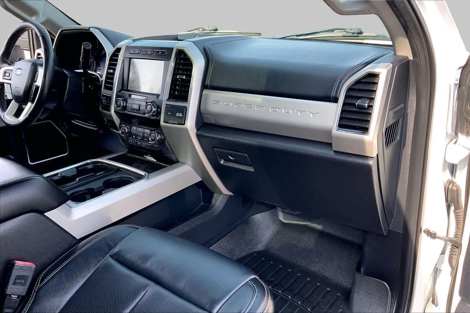Used 2020 Ford F250 Lariat w/ Lariat Ultimate Package AWD/4WD image 17