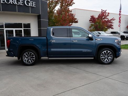 New 2026 GMC Sierra 1500 Denali image 8