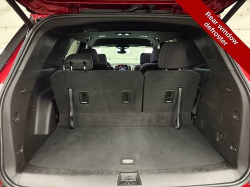Used 2023 Chevrolet Traverse LT w/ Rear Camera Mirror Package AWD/4WD image 39
