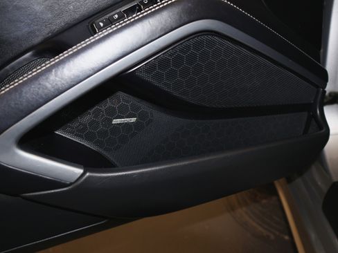 Used 2016 Porsche 911 Turbo image 30