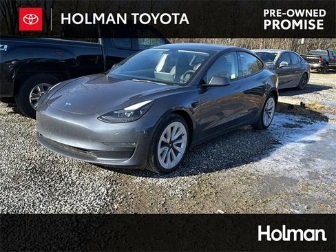 Used 2022 Tesla Model 3 Long Range image 1