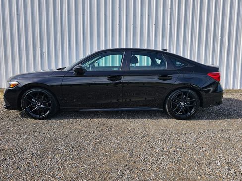 Used 2024 Honda Civic Sport image 2