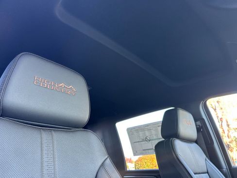New 2026 Chevrolet Silverado 2500 High Country w/ Max Trailering Package AWD/4WD image 17