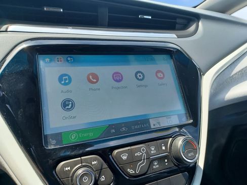 Used 2018 Chevrolet Bolt LT FWD image 11
