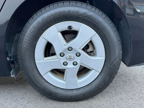 Used 2011 Toyota Prius Three FWD image 3