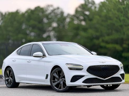 Used 2022 Genesis G70 3.3T w/ Sport Advanced Package RWD image 5