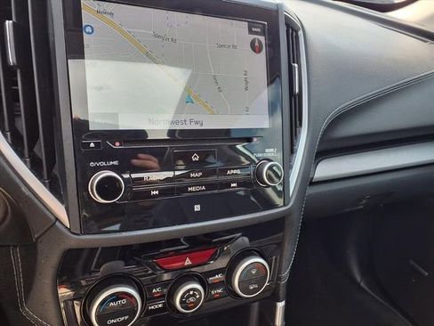 Used 2021 Subaru Forester Limited image 17