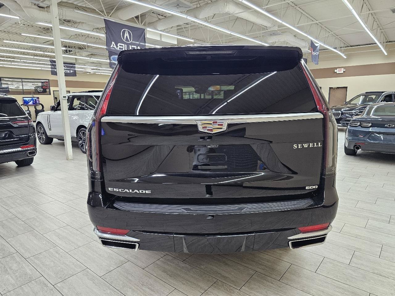 Used 2021 Cadillac Escalade Premium Luxury RWD image 7