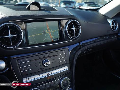 Used 2018 Mercedes-Benz SL 550 image 37
