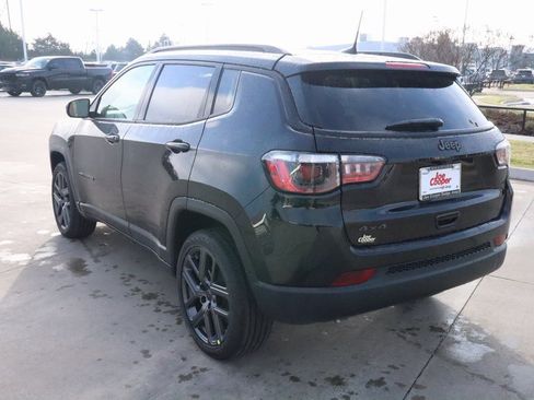 New 2026 Jeep Compass Latitude image 22