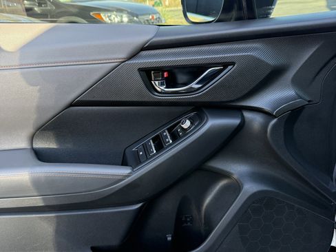 Used 2025 Subaru Crosstrek 2.5i Limited image 16