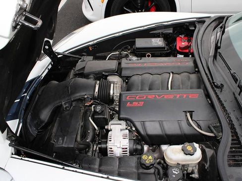 Used 2013 Chevrolet Corvette Grand Sport w/ 4LT Preferred Equipment Group RWD image 28