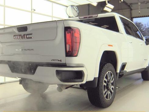 Used 2022 GMC Sierra 3500 AT4 w/ AT4 Preferred Package image 3