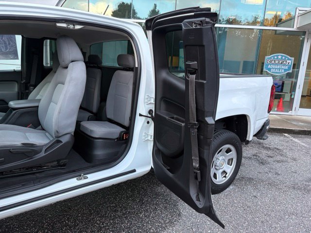 Used 2021 Chevrolet Colorado W/T w/ WT Convenience Package RWD image 21