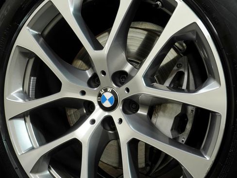 Used 2025 BMW X5 xDrive40i w/ Premium Package AWD/4WD image 11